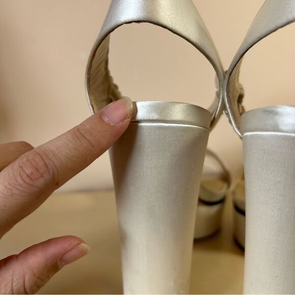 Jimmy Choo Ivory White Satina Platform Sandals 40.5 - Picture 12 of 16